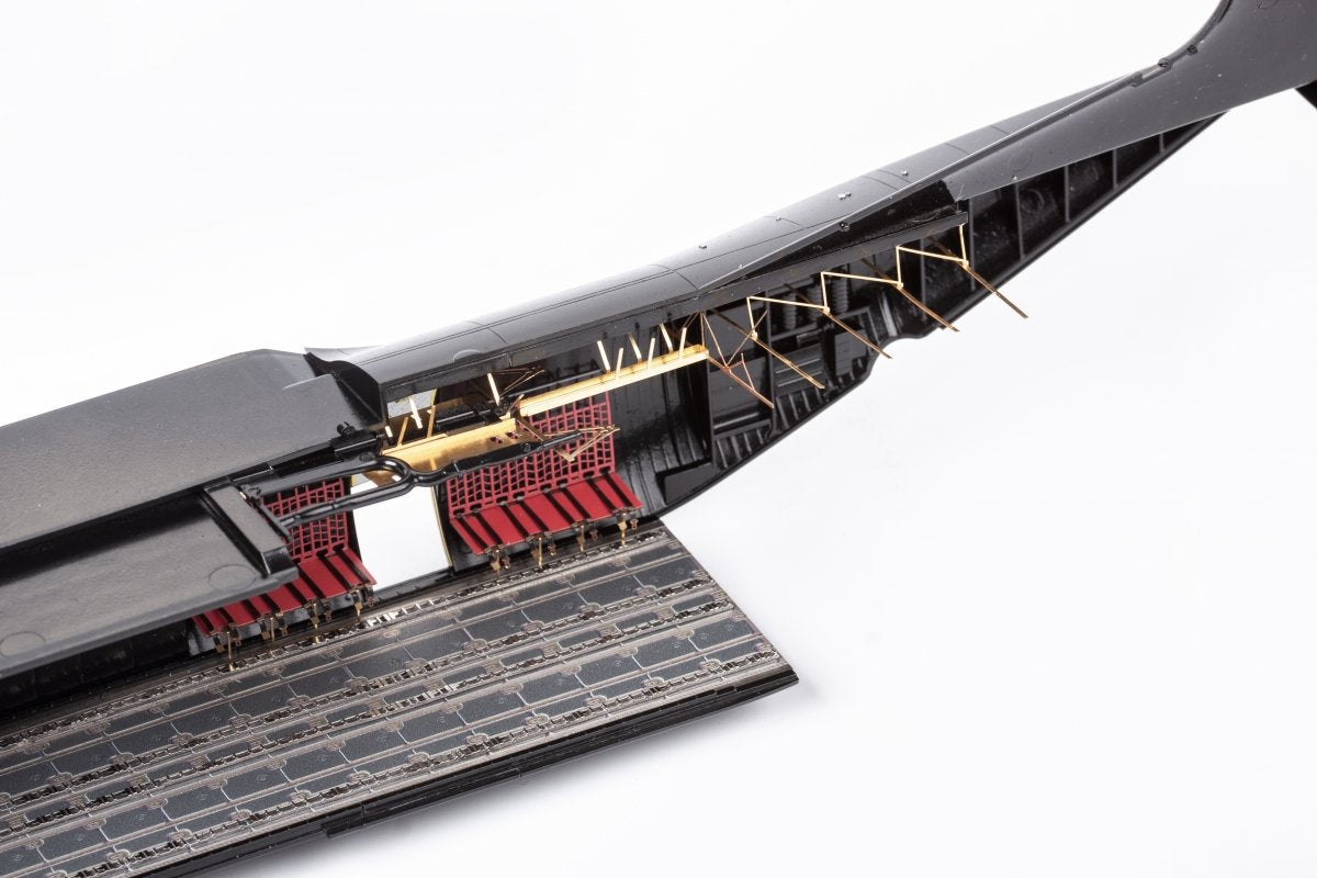 Eduard 73760 C-130J-30 plancher de chargement ZVEZDA 1/72 – image 4