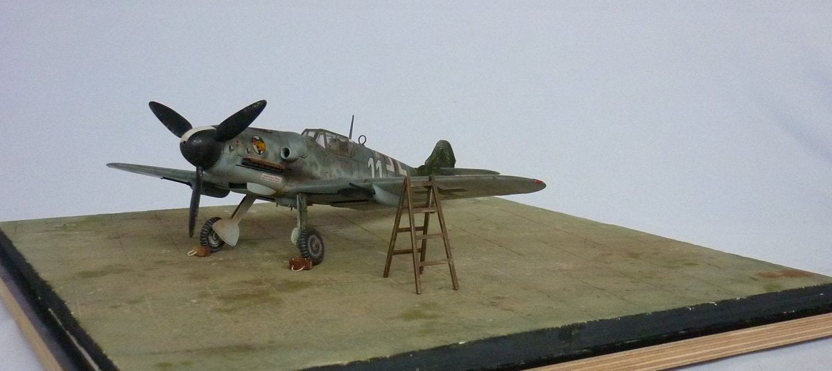 RT-Diorama 35293 Socle de diorama : « Aérodrome » 1/35 – immagine 2