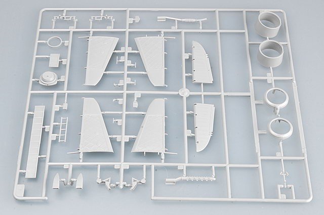 Trumpeter 02823 WELLINGTON Mk.III (1/48)  – image 5