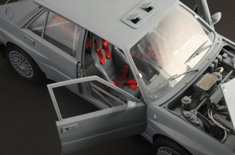 Italeri 4709 Lancia Delta HF intégrale 16v 1/12 – image 11