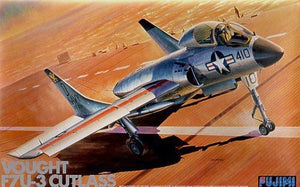 Fujimi 27010 F7U-3 COUTELASS (1/72)