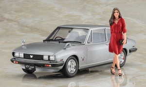 Hasegawa SP604 Isuzu 117 Coupé Version Tardive (XE) avec Figurine de Belle Fille 1/24  – immagine 2