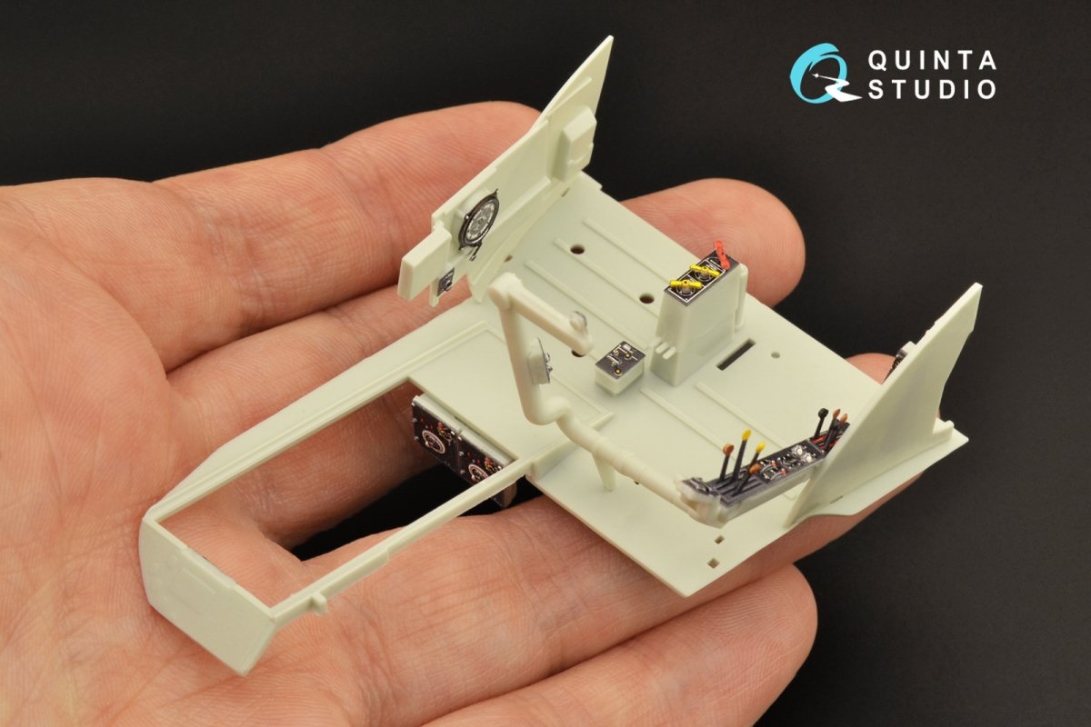 Intérieur imprimé en 3D et coloré sur papier décalcomanie (Revell/ProModeler) Quinta Studio QD32125 He 111 P/H 1/32 – image 3