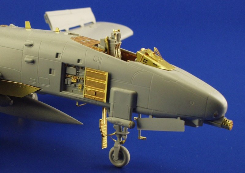 Eduard 73232 A-10 1/72 ITALERI, REVELL – image 12