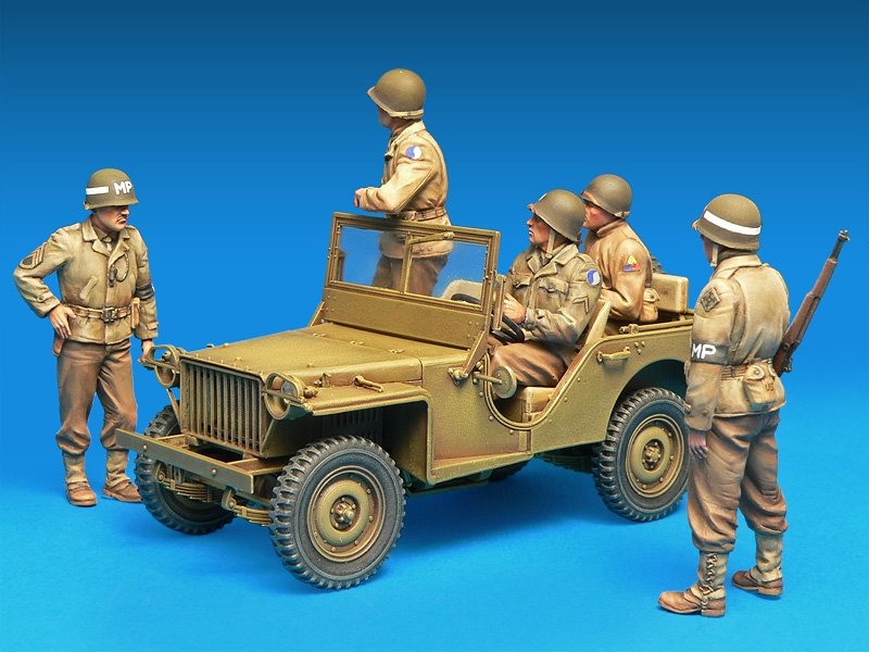 MiniArt 35308 Équipage de Jeep américain et policiers militaires. Édition spéciale 1/35 – immagine 4