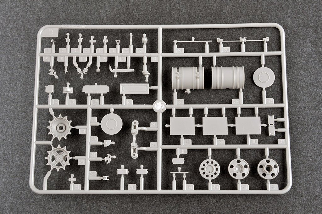 Trumpeter 09609 Char russe T-72B1 avec KTM-6 et blindage à grille 1/35 – immagine 15