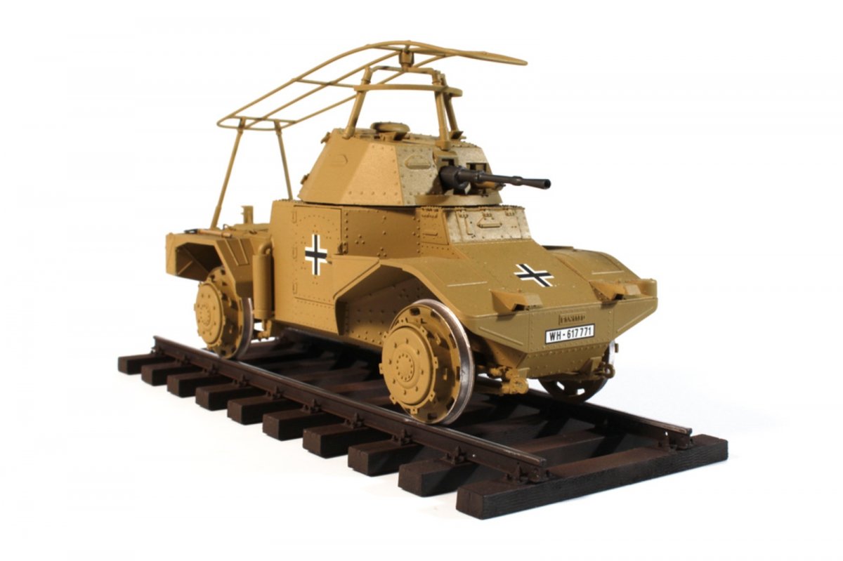 ICM 35376 Panzerspahwagen P 204 (f) Railway, véhicule blindé allemand de la Seconde Guerre mondiale (1/35) – Bild 11