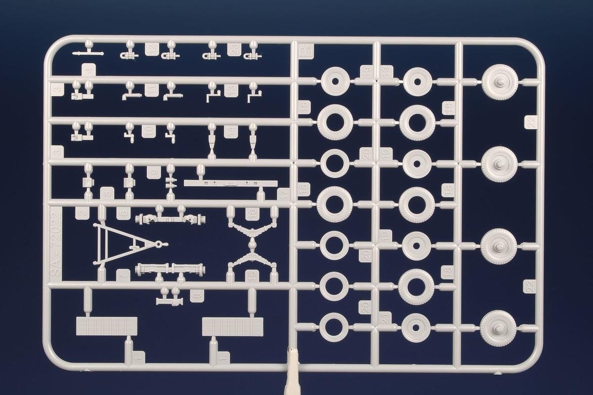 Special Armor 72022 Sd.Ah 115 Remorque plateau (Transport de chars) 1/72 – image 2