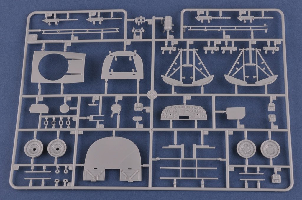 Hobby Boss 83212 B-24D Liberator 1/32 – image 15