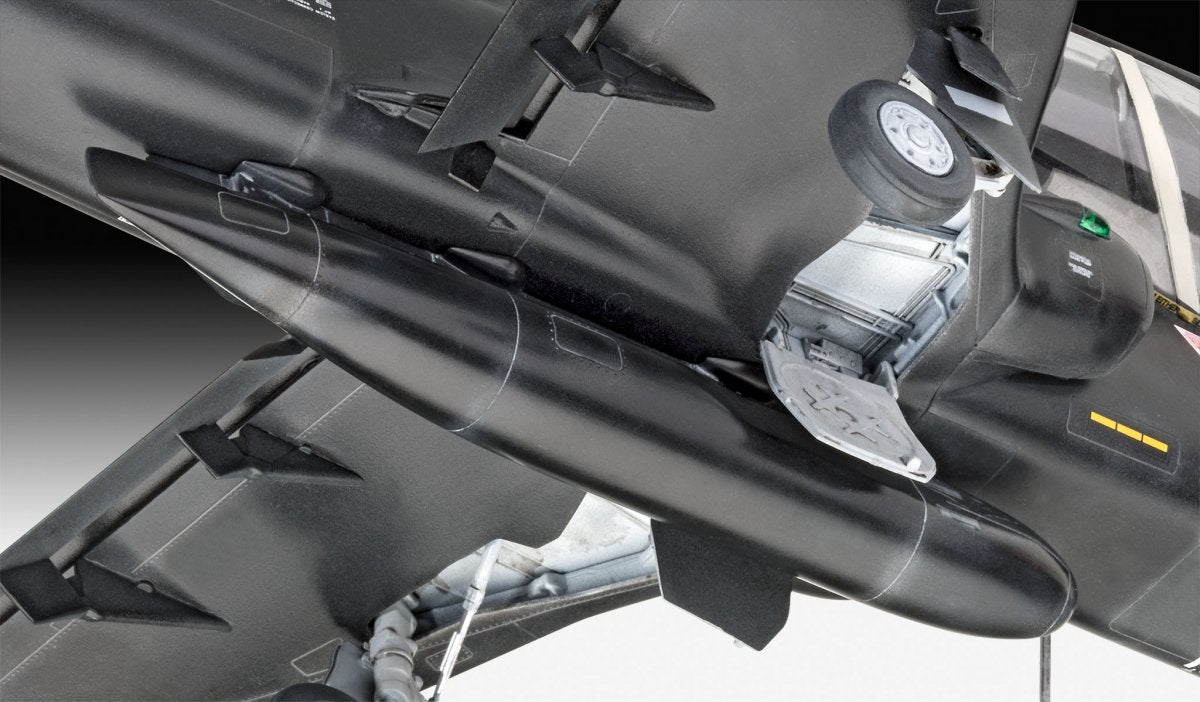 Revell 03852 BAe Hawk T2 1/32  – immagine 4