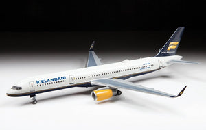 Zvezda 7032 Avion de ligne civil Boeing 757-200 1/144 – image 2