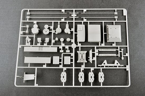 Trumpeter 01065 MAZ-537G Type de production tardive avec semi-remorque ChMZAP-9990 1/35  – immagine 12