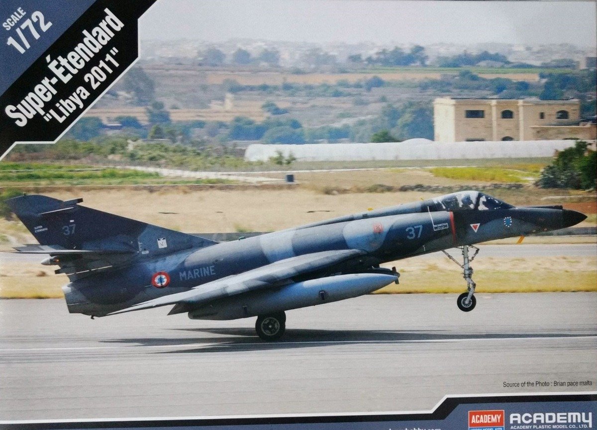 Académie 12431 Super-Etendard 2011 1/72