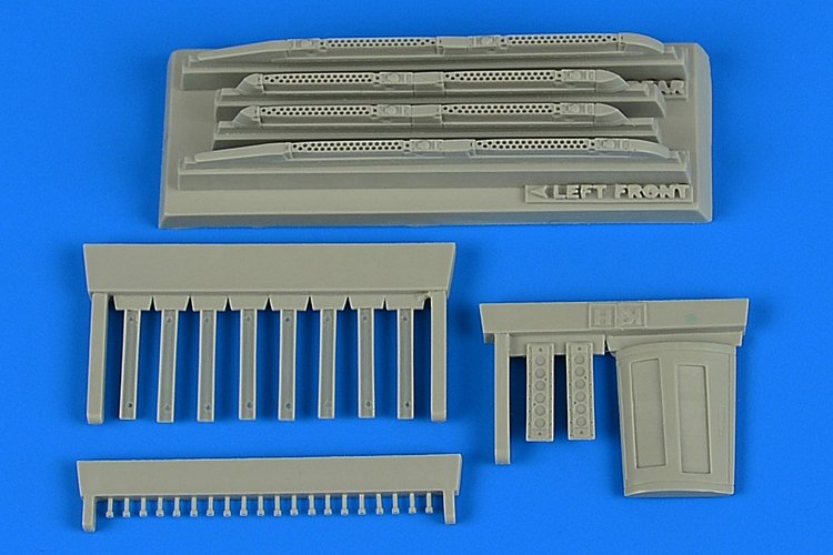 Aires 4747 Su-17/22M3/M4 Fitter K, distributeurs de paillettes/fusées éclairantes couverts, échelle 1/48, KITTY HAWK