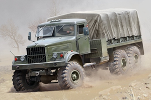 Hobby Boss 85506 KRAZ-255B russe (1/35)