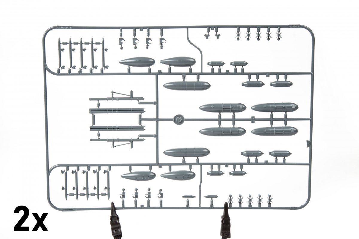 Eduard 11159 RED TAILS &amp;amp; Co. COMBO DOUBLE 1/48 – immagine 13
