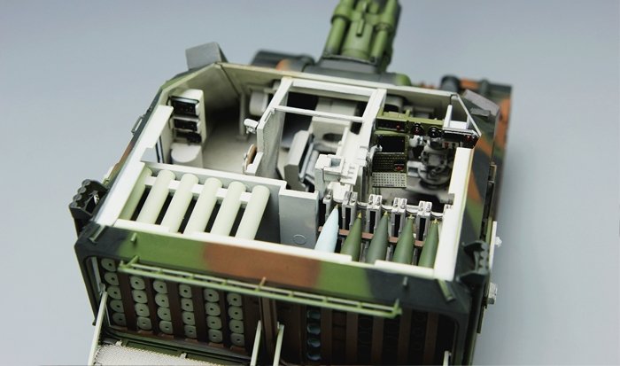 Maquette Meng TS-004 Obusier automoteur français AUF1 155 mm (1/35) – image 2