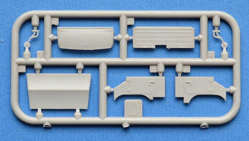 ACE 72469 Unimog S 404 Krankenwagen 1/72 – image 5