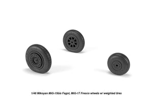 Armory Models AW48033 Mikoyan MiG-15bis Fagot (tardif) / MiG-17 Fresco roues avec pneus lestés 1/48 – image 2
