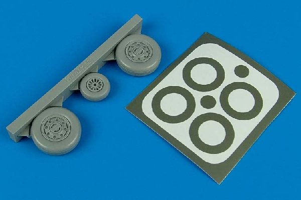 Roues et masques de peinture Aires 4414 F-105 Thunderchief, échelle 1/48, Trumpeter