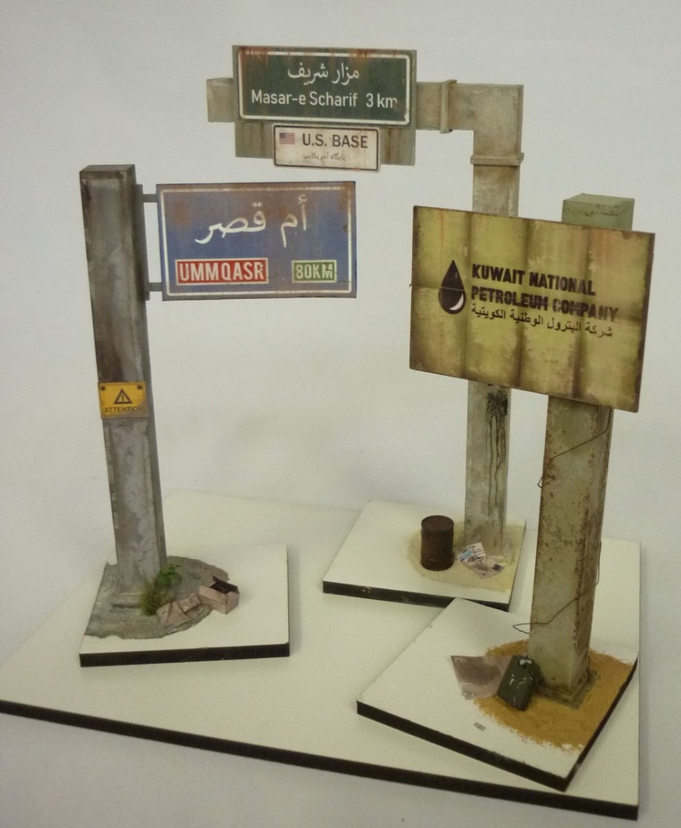 RT-Diorama 35583 Porte-panneau de signalisation n° 2 1/35 – image 2
