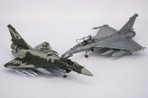 Trumpeter 01690 PAF J-10CE Multi-Role Fighter &amp; IAF Rafale 2 in 1 1/72