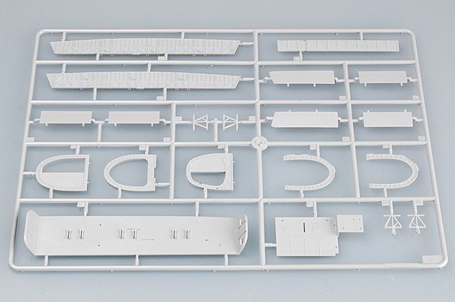 Trumpeter 02823 WELLINGTON Mk.III (1/48)  – image 3