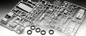 Revell 77751 Starter Kit Aston Martin Ulster 1/32 – image 8