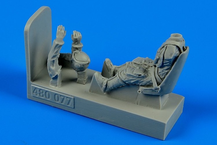 Aerobonus 480077 Pilote de la Luftwaffe allemande de la Seconde Guerre mondiale avec siège pour Bf 109E 1/48