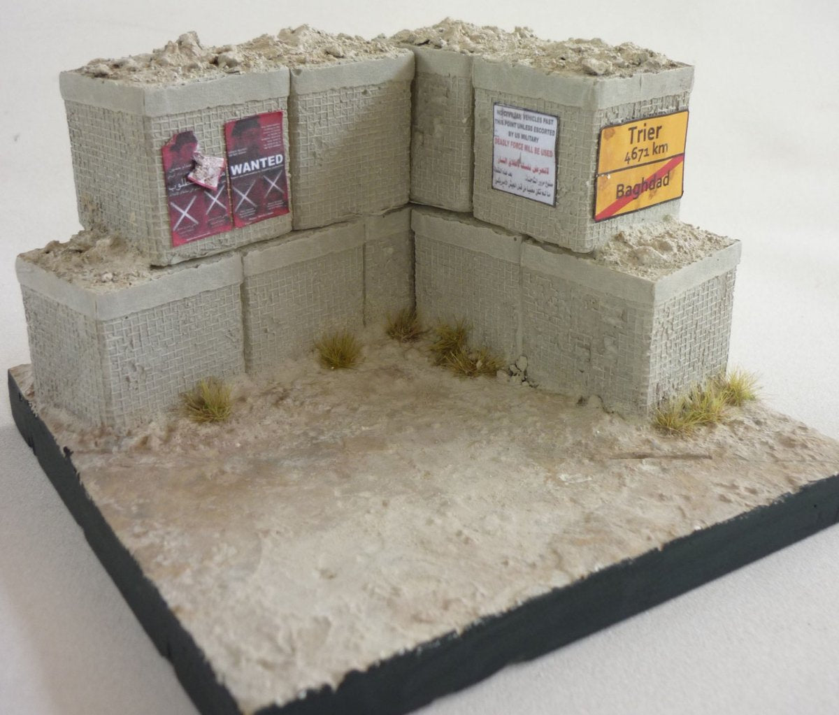 RT-Diorama 35260 Socle de diorama : Bastion Hesco 1/35 – image 3