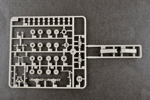 Trumpeter 07194 MAZ-537G type intermédiaire avec semi-remorque MAZ/ChMZAP 5247G 1/72 – image 6