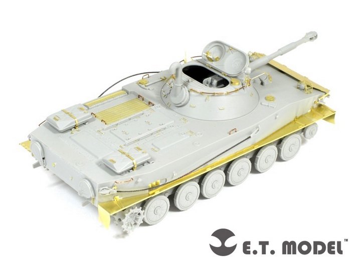 Maquette ET E35-081 Char amphibie léger russe PT-76B (Pour TRUMPETER 00381) (1/35) – image 3