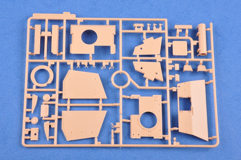Hobby Boss 80135 STURMPANZER IV allemand, VERSION PRÉCOCE, MILIEU DE PRODUCTION AVEC INTÉRIEUR  – image 13