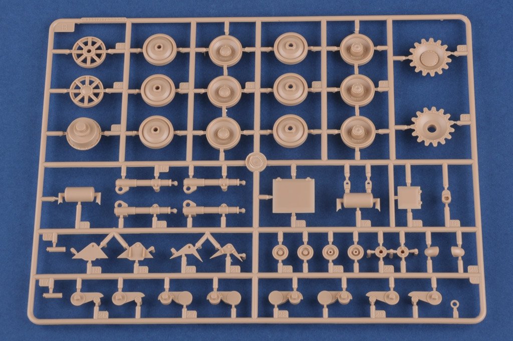 Hobby Boss 83891 VK.3001(P) allemand au 1/35 – image 7