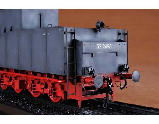 Trumpeter 00210 Kriegslokomotive BR52 1/35 – image 8