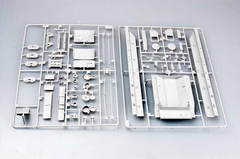 Trumpeter 00212 MAZ-537G Type de production tardive avec semi-remorque MAZ/ChMZAP-5247G (1/35) – Bild 11