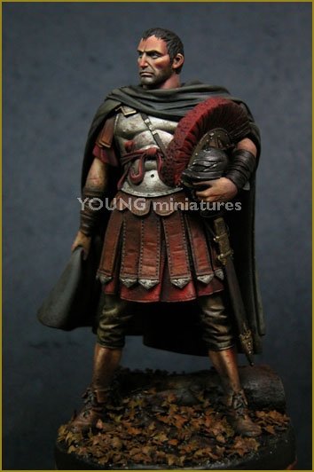 Young Miniatures YH9002-R Officier romain Ier siècle ap. J.-C. 90 mm – image 3
