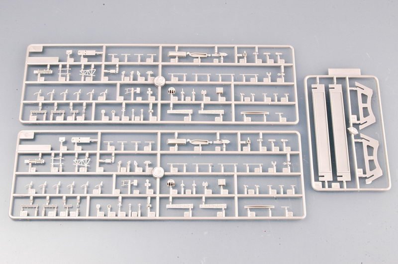 Trumpeter 05715 USS BLUE RIDGE LCC-19 1997 1/700 – image 7
