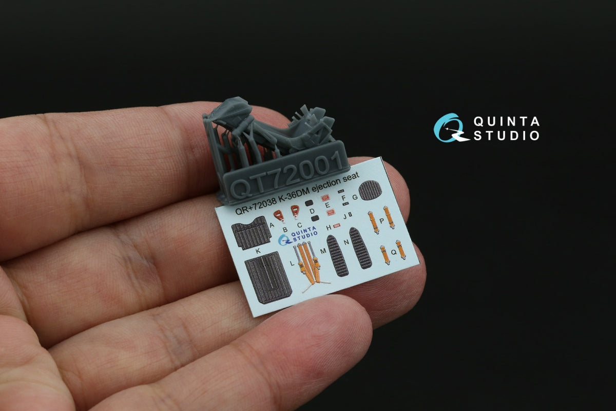 Intérieur imprimé en 3D et coloré sur papier décalcomanie (Modelsvit) pour le Su-17UM3 de Quinta Studio QD+72167 (avec pièce en résine imprimée en 3D) à l&amp;#39;échelle 1/72 – image 6