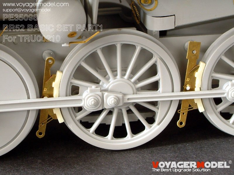 Maquette Voyager PE35098 BR52 partie 1 1/35 – image 2