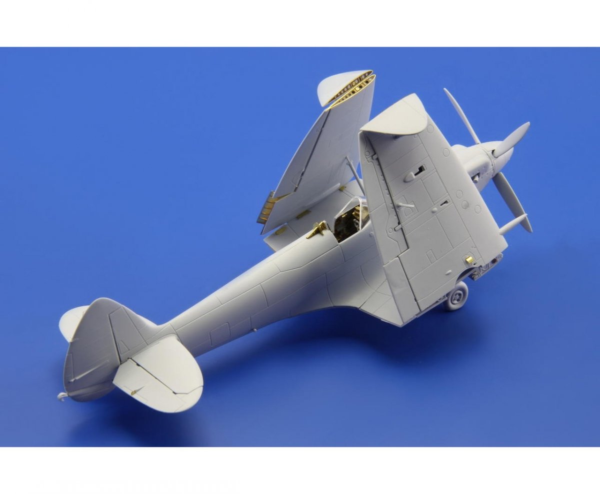 Eduard 49583 Seafire F. XVII SA 1/48 AIRFIX – image 4