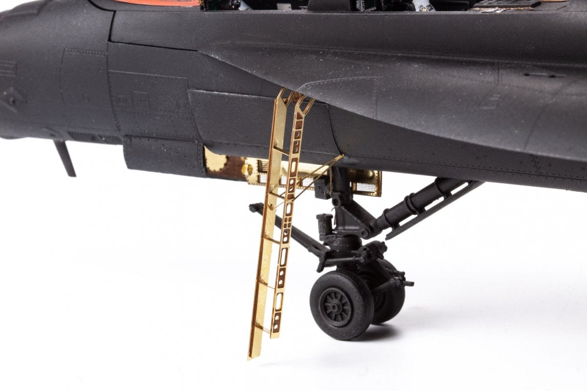 Eduard 491260 F/A-18F HOBBY BOSS 1/48 – zdjęcie 3