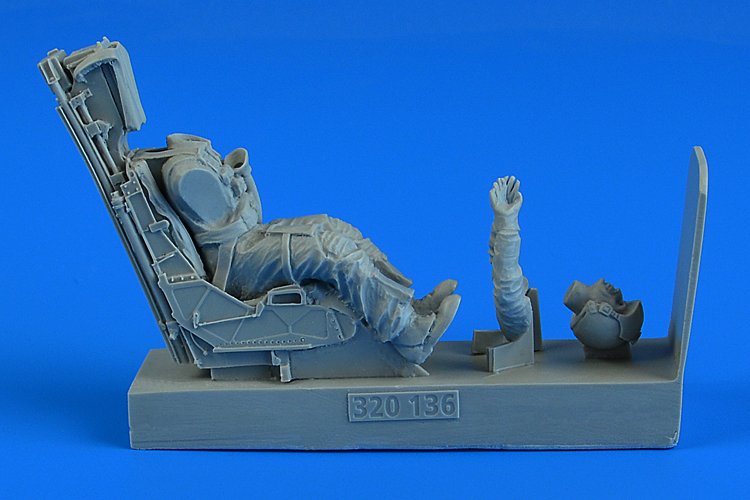 Aerobonus 320136 Maquette de pilote de l&amp;#39;US Navy et des US Marines avec siège éjectable pour AV-8B Harrier II (Trumpeter, échelle 1/32)