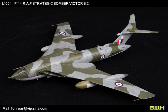 Lion Roar L1004 Bombardier stratégique RAF VICTOR B2 1/144 – image 2