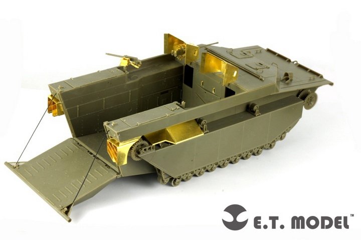 ET Modèle E35-121 US Water Buffalo LVT-4 (Version initiale) (Pour AFV 35205) (1/35) – image 3