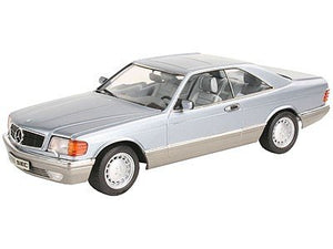 Revell 07158 Mercedes Benz 560 SEC Premium 1/24 – image 2