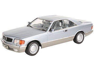 Revell 07158 Mercedes Benz 560 SEC Premium 1/24 – image 2