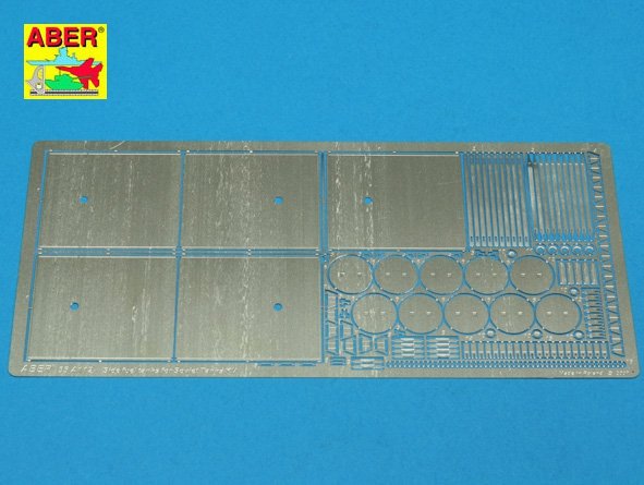 Réservoirs de carburant latéraux Aber 35A112 pour chars soviétiques type KV (1/35)