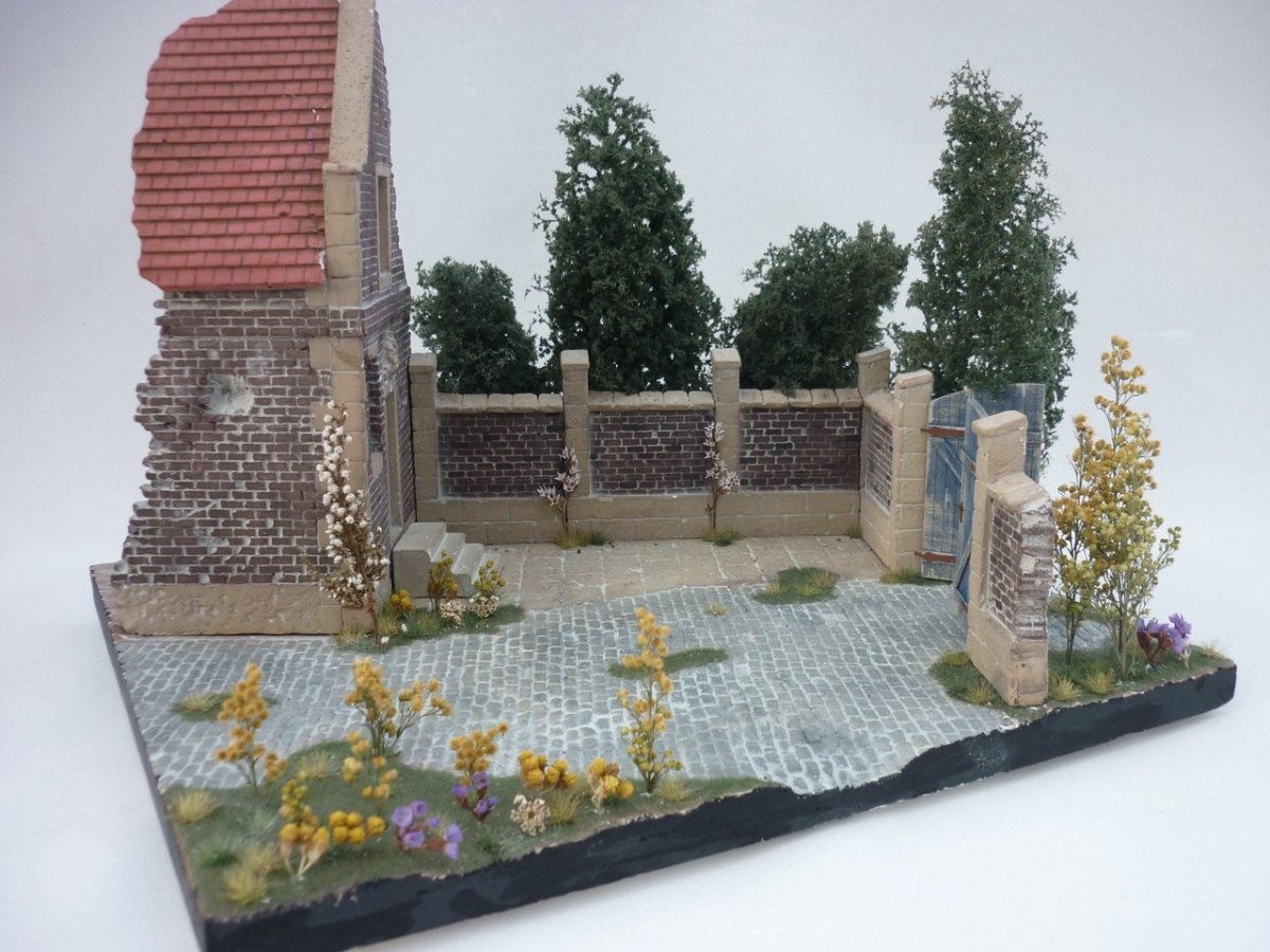 RT-Diorama 35214 Socle de diorama : « Jardin » 1/35  – immagine 8