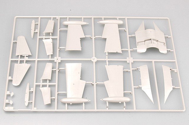 Trumpeter 02832 US.NAVY F9F-2 PANTHER 1/48 – image 5